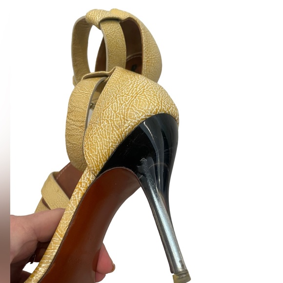 Lanvin Ankle Strapped Heels - Picture 5 of 14